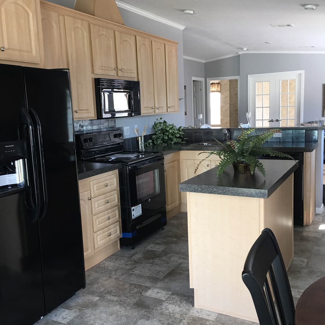 Maria 2846 kitchen and hero home features