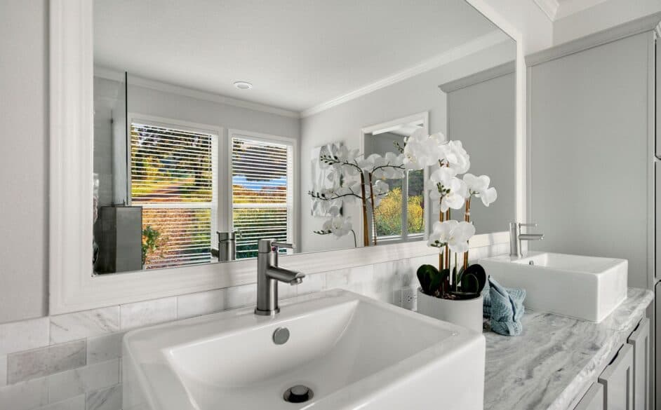 Haven 6368 bathroom home features