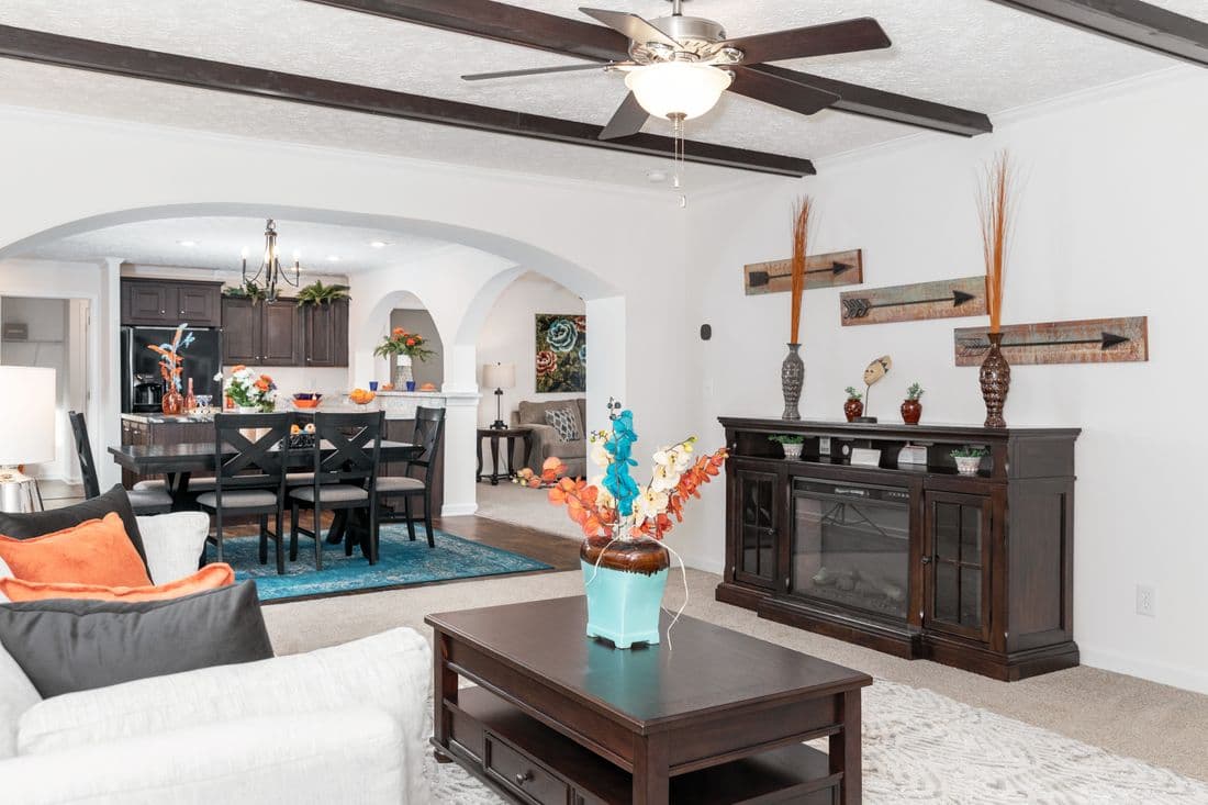 1321 classic interior home features