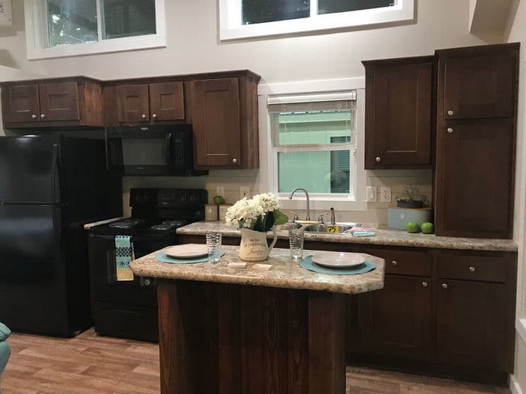 Tumbleweed kitchen home features