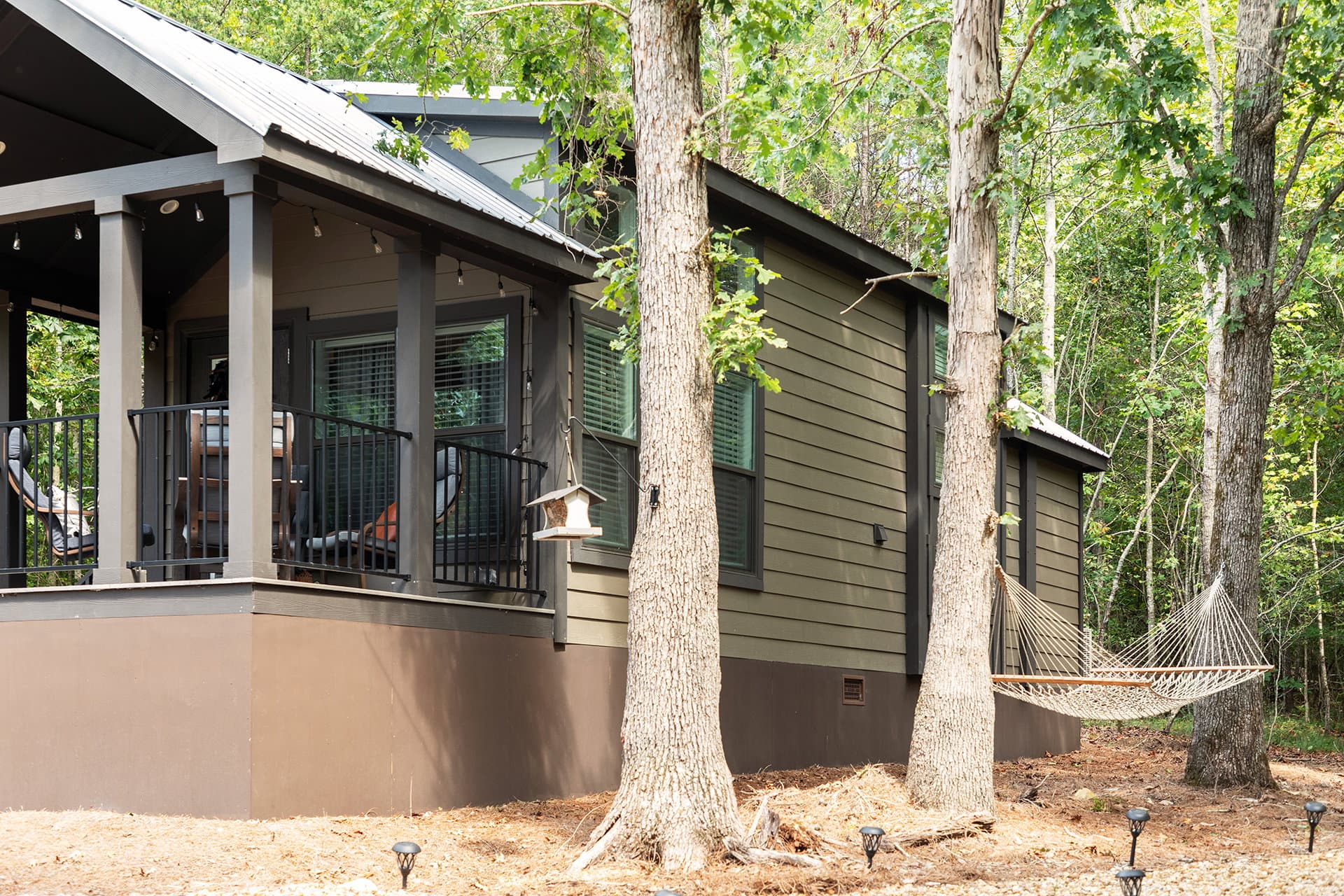 Swayback exterior home features