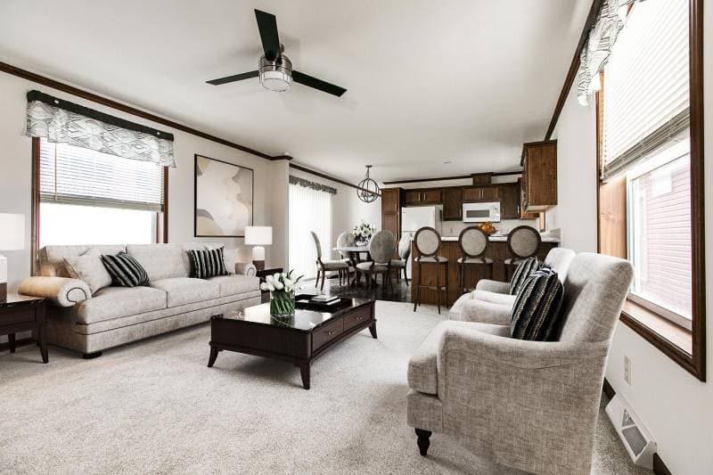 Arlington e405 interior and hero home features