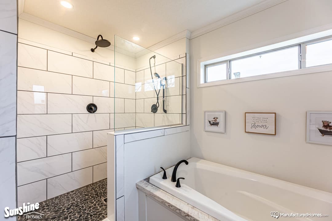 Pri3284-2015 bathroom home features