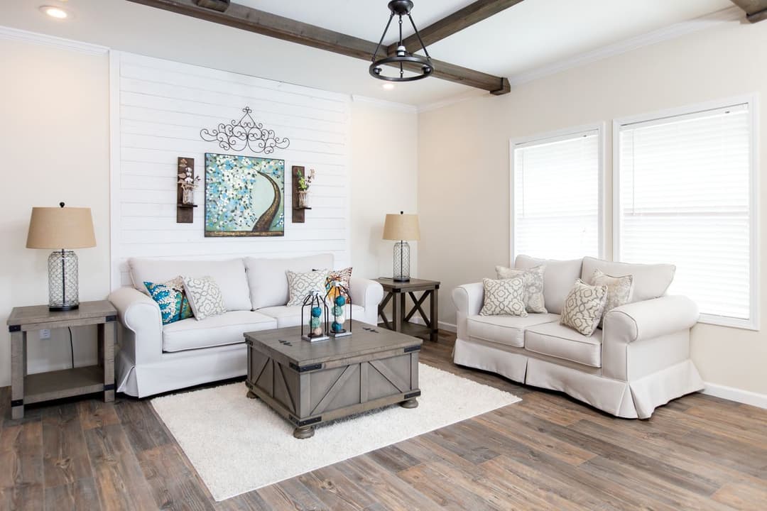 Southern charm 3br interior home features