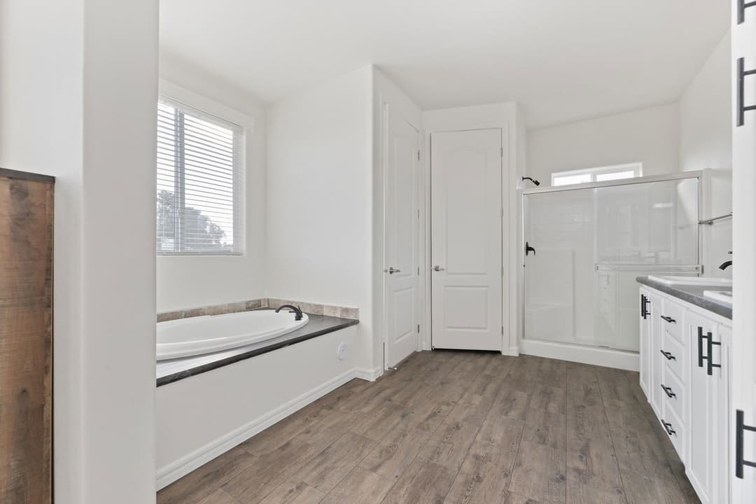 Pacifica  interior and bedroom home features