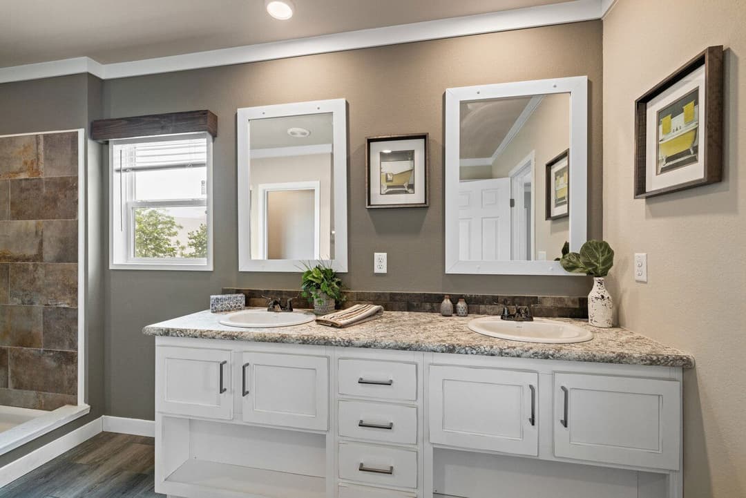 El rancho 32764a bathroom home features