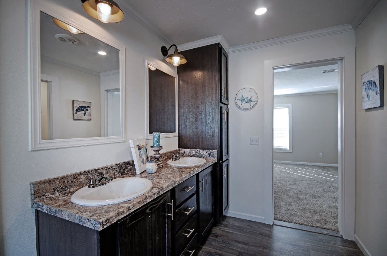 Stoney pointe bathroom home features