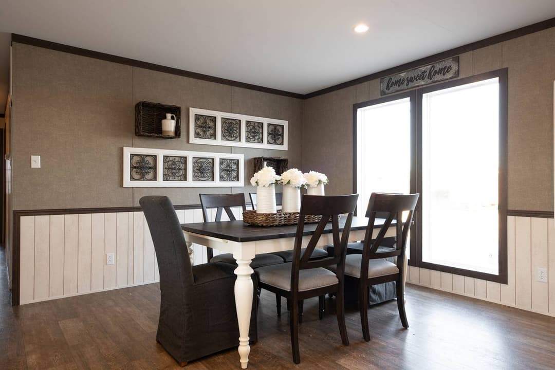 Nm3264a  interior home features