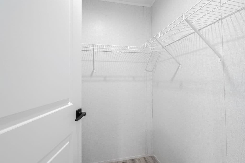 Astro creations singlewide 1a2081-p bedroom home features