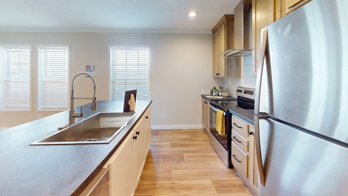 The cumberland duplex interior and kitchen home features