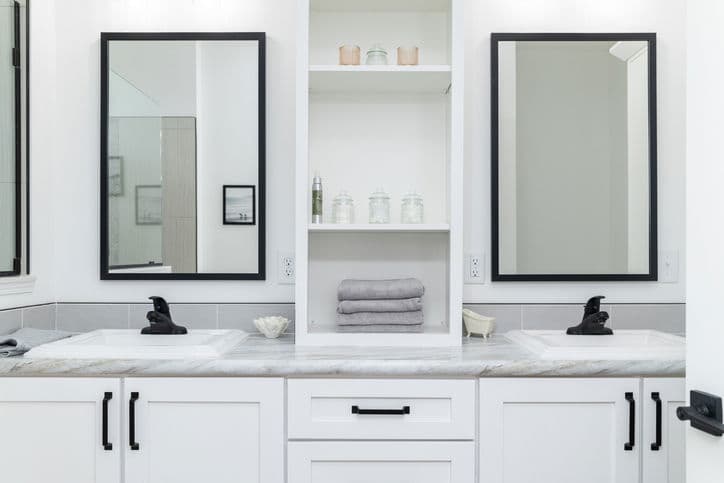 Max premier 2 32643a bathroom home features