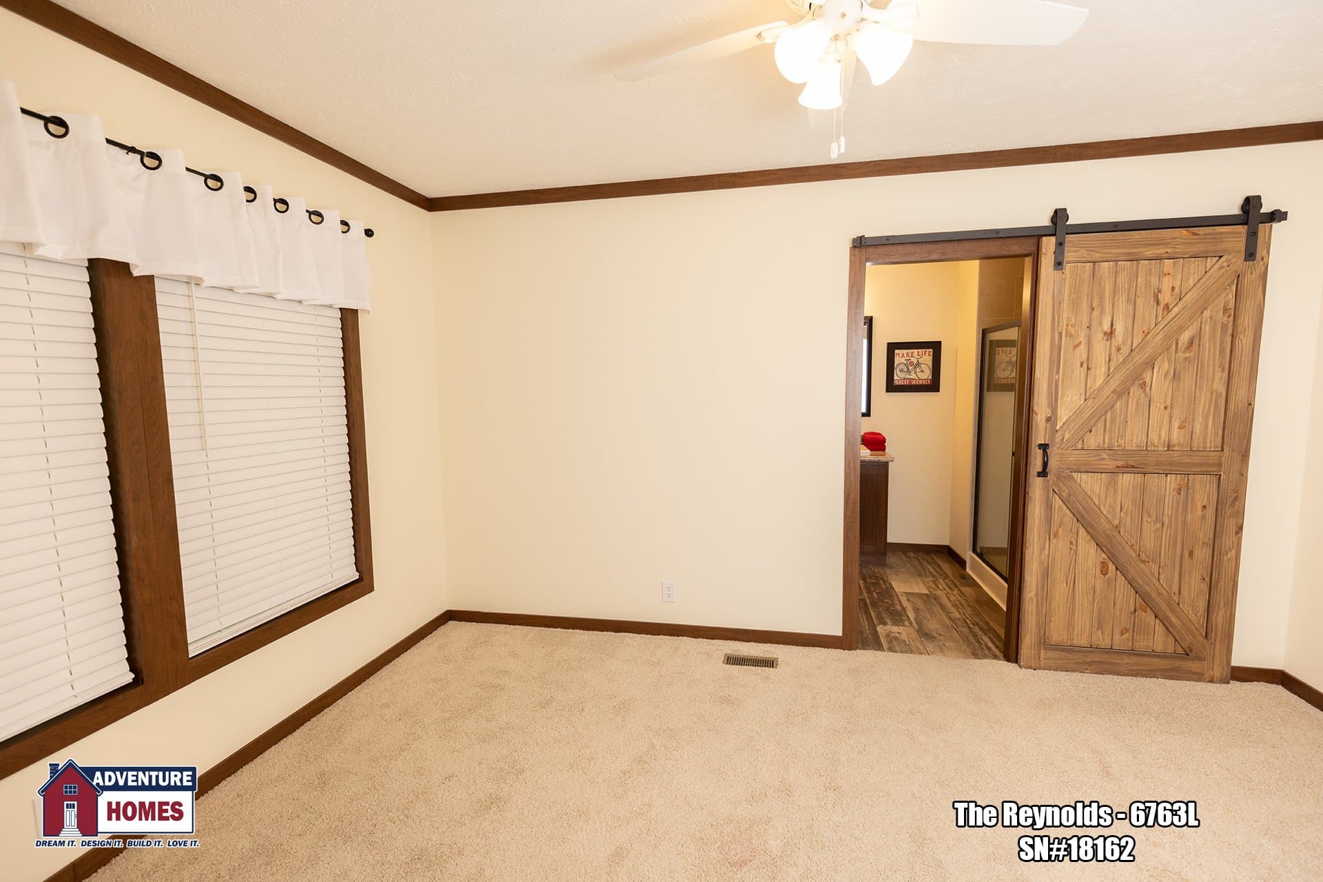 Reynolds | 6763l bedroom home features