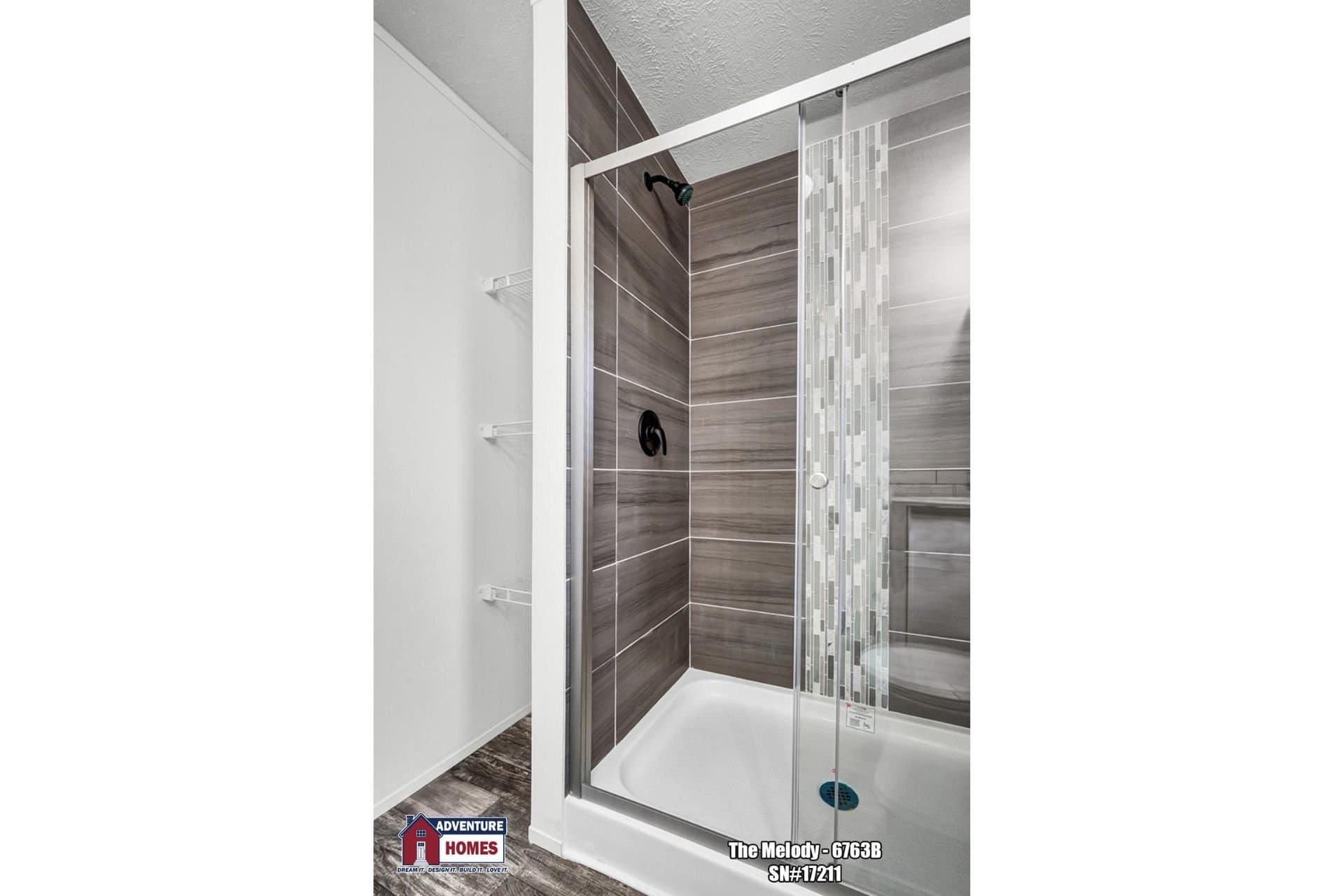 Melody | 6763b bathroom home features