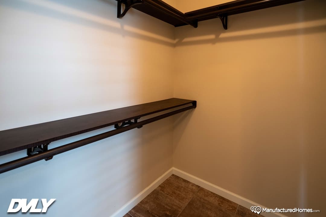 The adriel corner ½ rock fireplace interior home features