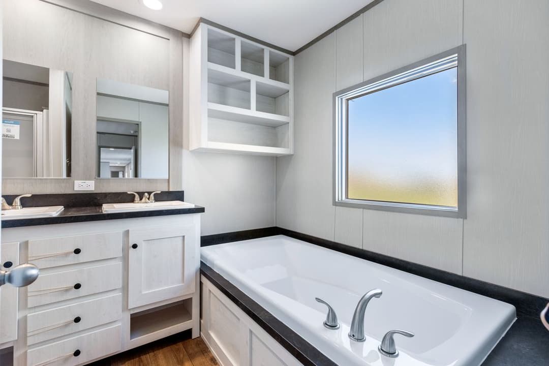 Resolution 16763k bathroom home features