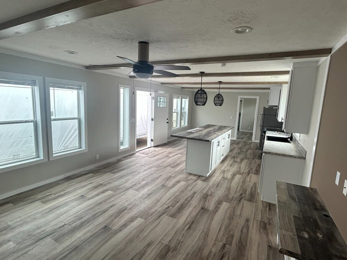 Twin peaks interior home features