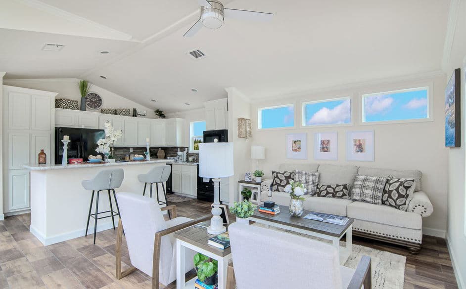 Eagle j56fp8 interior home features