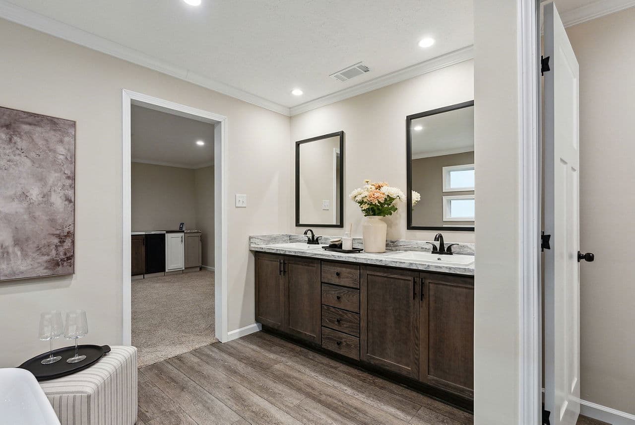 Vienna bathroom home features