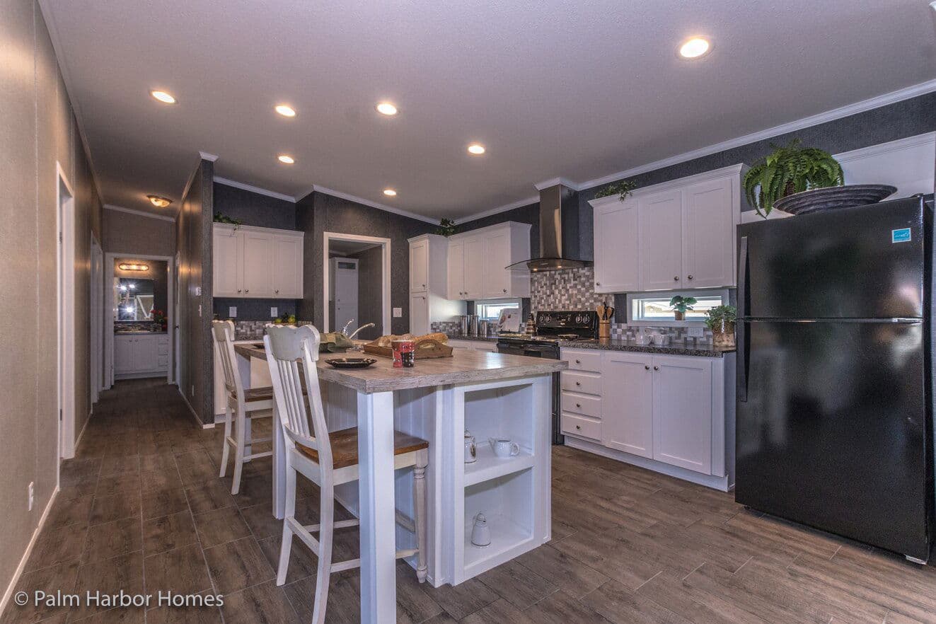 Kensington 30563k kitchen and hero home features