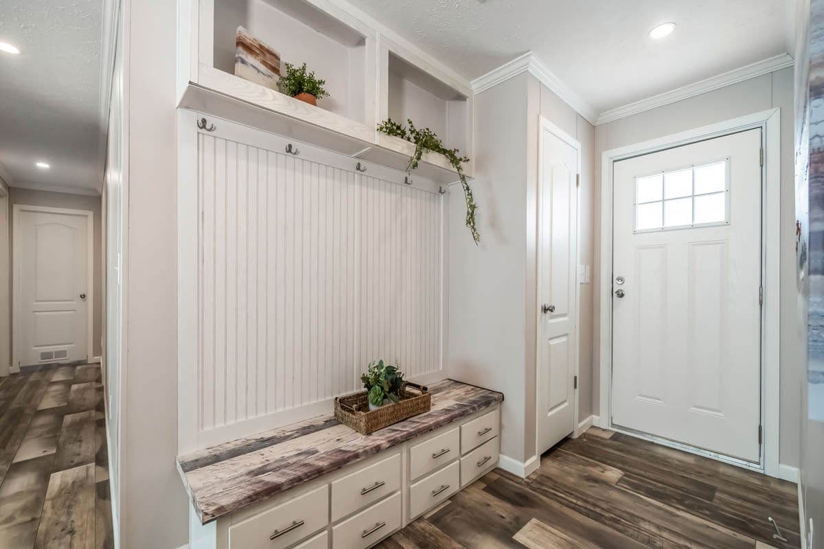 Ruby interior home features