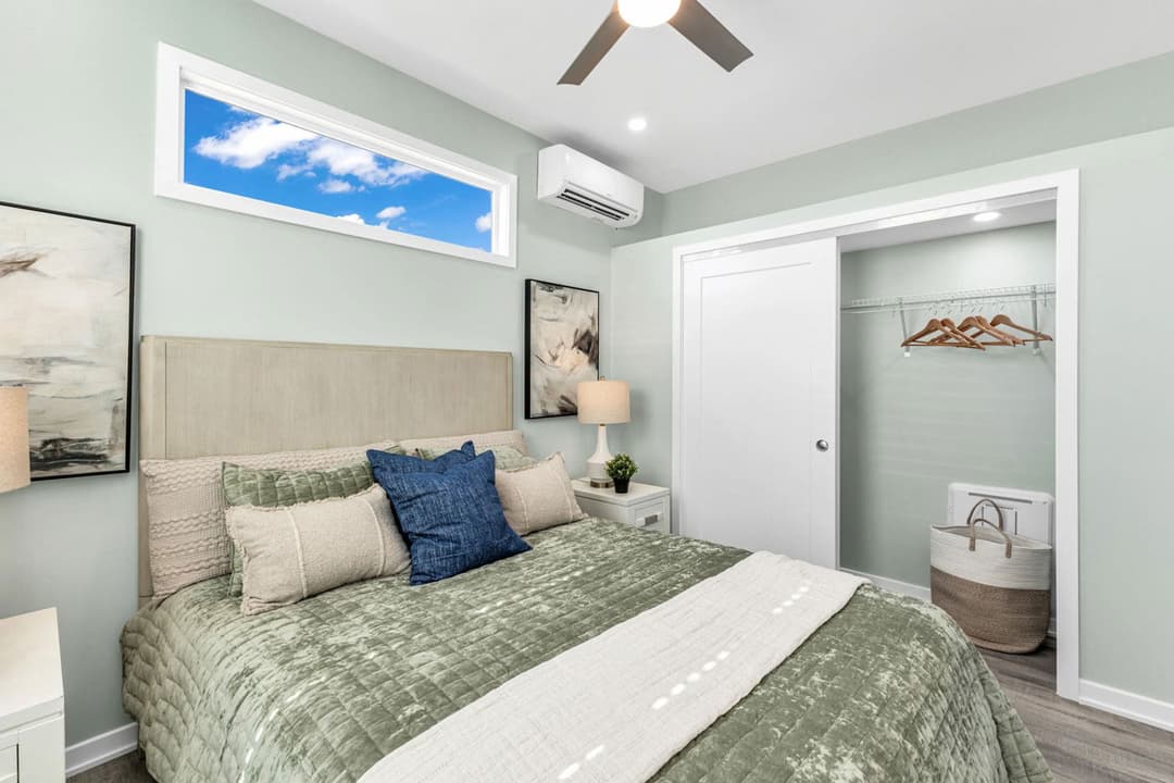 Sierra sky bedroom home features