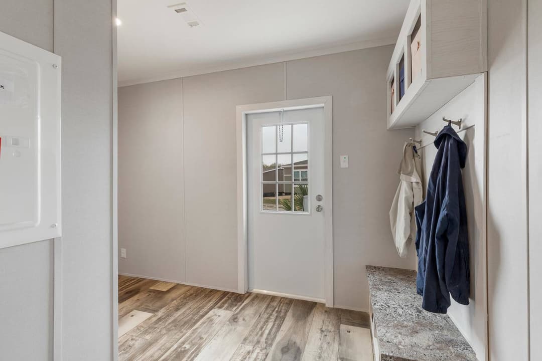 Csd3262k interior home features