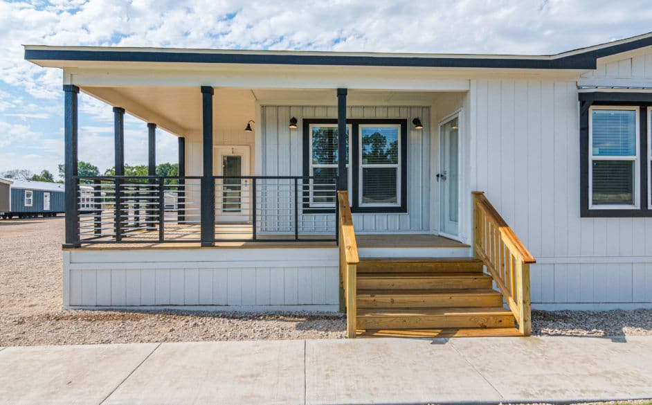 Pearl 6380 exterior and elevation home features